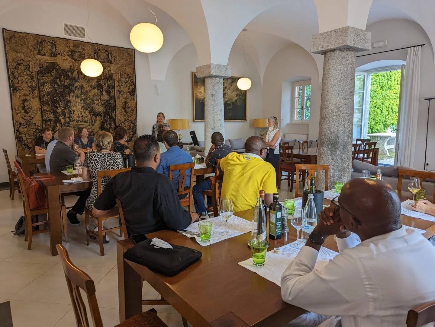 At The Rockefeller Foundation’s Bellagio Center, SSRC President Anna Harvey welcomes attendees for a four-day convening in August 2022 about strengthening research rigor (Photo Courtesy of the Mercury Project)